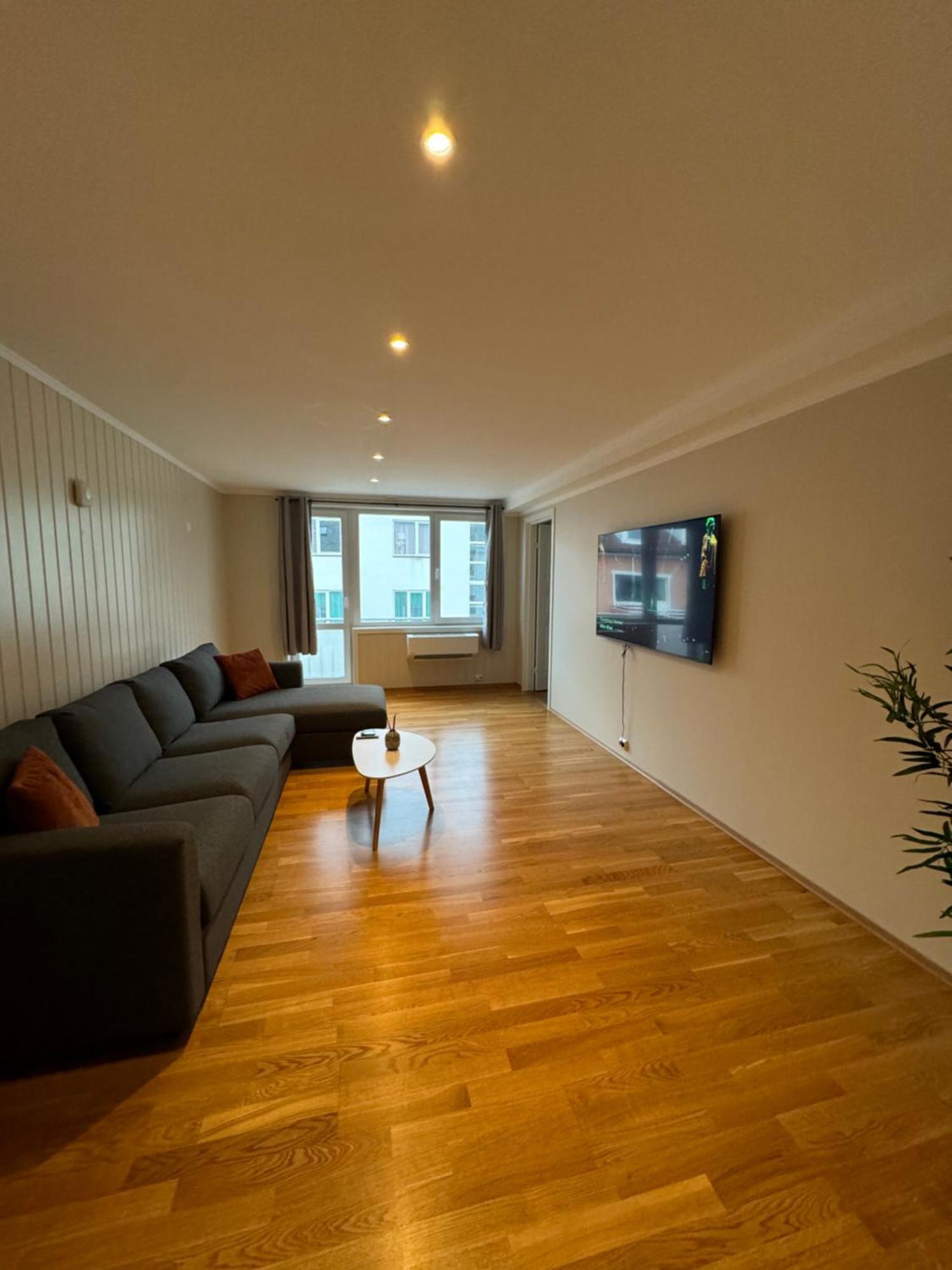 Charming 3-Bedroom Apartment In The Heart Of Κρίστιανσουντ Εξωτερικό φωτογραφία